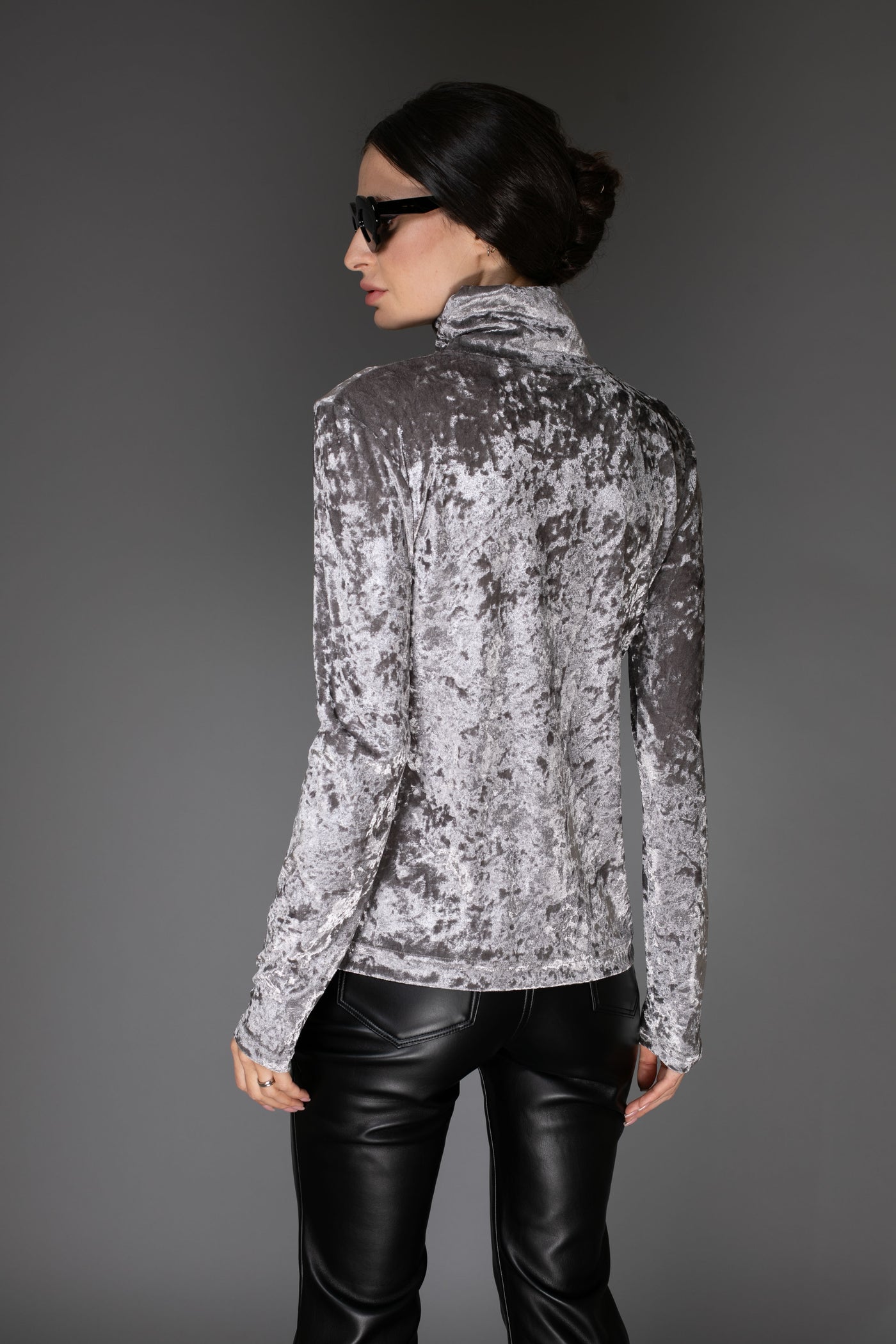 AW Silky Velvet Turtleneck - Silver Grey Long-Sleeve