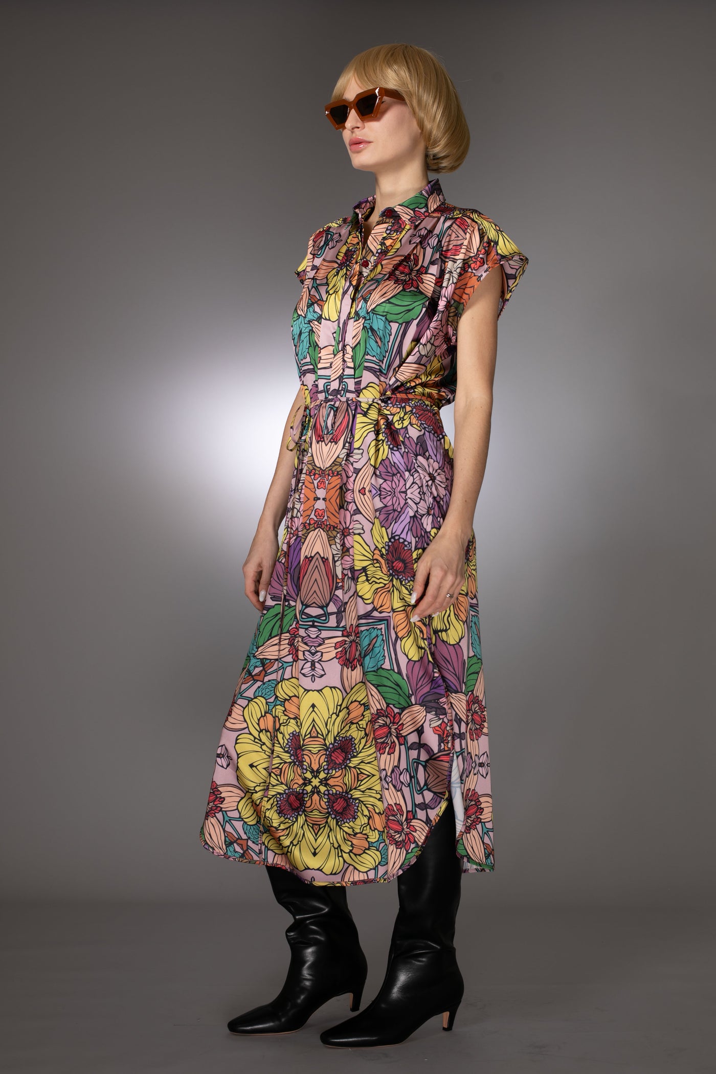 ST- Golden Relaxed Fit Satin Printed Spread Collar Dress